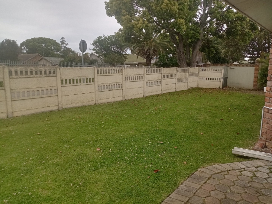 To Let 4 Bedroom Property for Rent in George South Western Cape